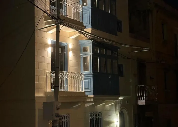 Dar Barbara Duplex 2 Double Bedrooms,2 Sofa Beds Large House With Terrace Roof Views Of Valletta *